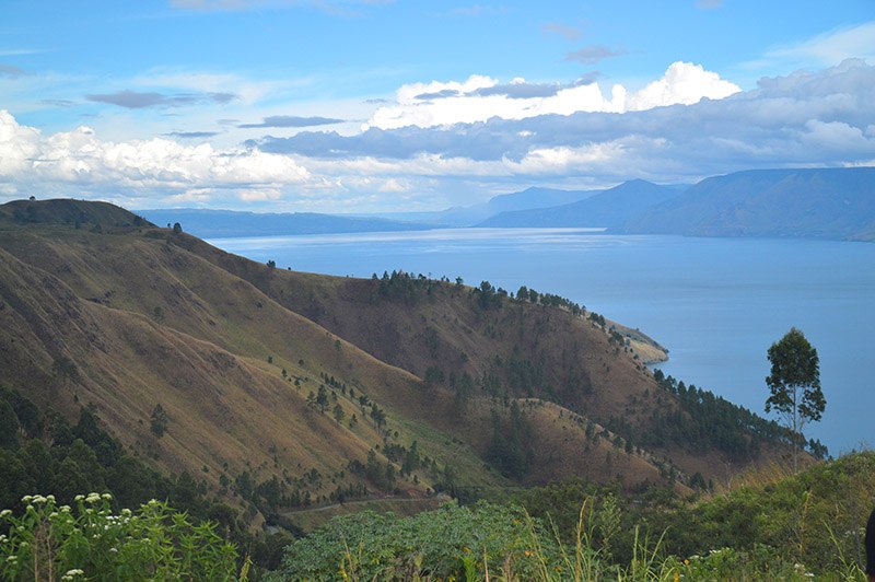 sumatra by motorbike, lake toba indonesia